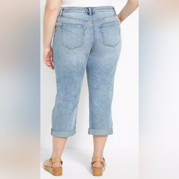 Lane Bryant Signature Fit Distressed Medium Wash Boyfriend Capri 24W Petite - Picture 2 of 9